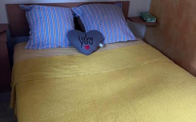 Mobilhomme bungalow 6 personnes villeneuve loubet marina baie des anges