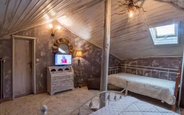Lykovrisi Guest House I