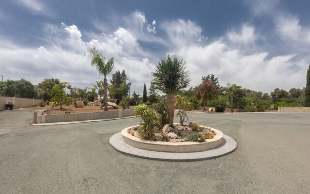 Protaras Holiday Villa Pa7 Private 7 Bedroom Villa