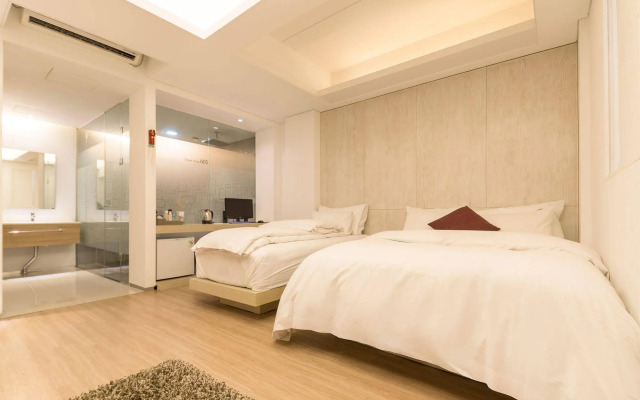 Smart Tourist Hotel