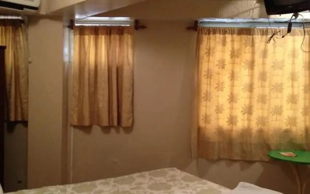 Hostal Plaza Yu
