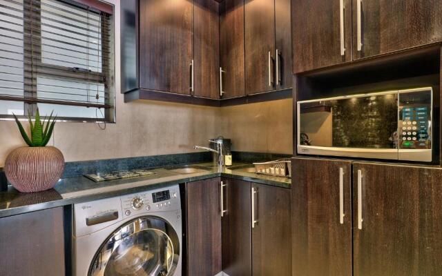 Bay Point Apartment on Beach Road