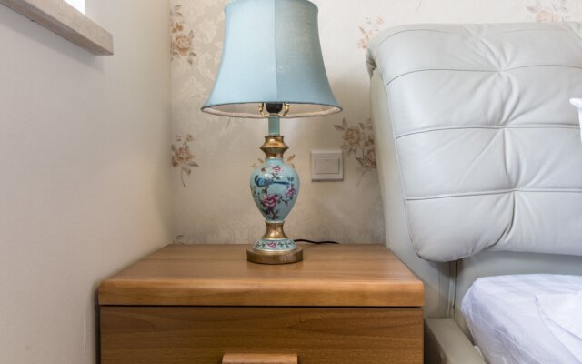 LayMayRest Service Apartment
