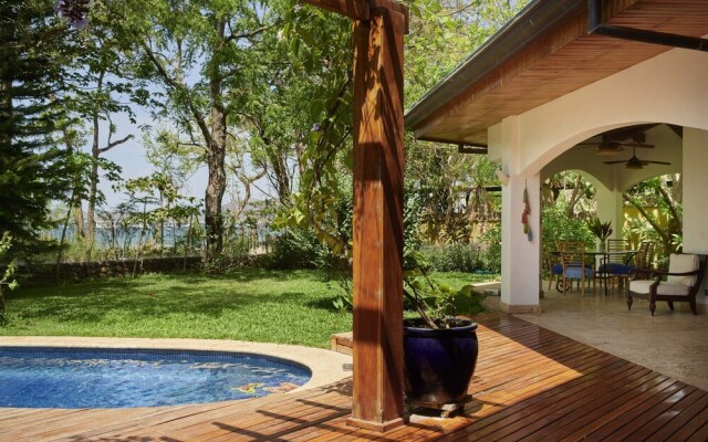 Blue Jewel Oceanfront Private Villa