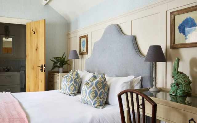 The Old Coach House - From 500 Per Night