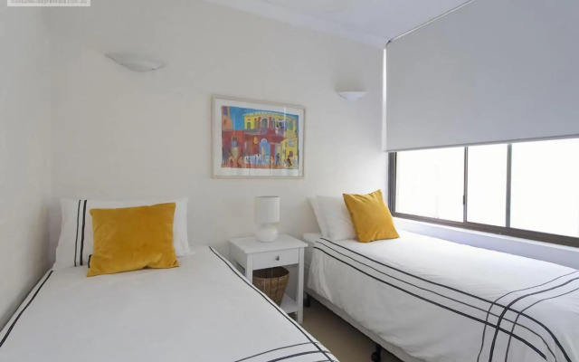 Panorama 200 Apartment 6 Upper Hastings Street 70