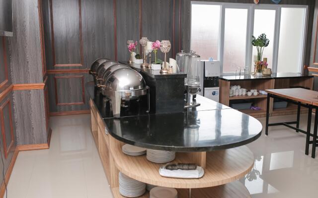 Blue Orchid Hotel