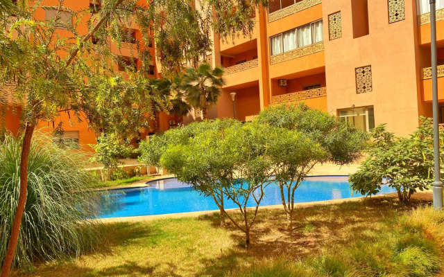 Superbe appartement en résidence avec piscines