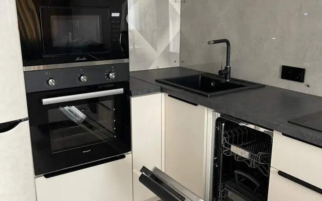Apartments on Yasny Bereg street 12