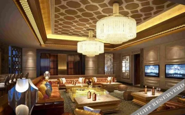 Phoenix  Hotel