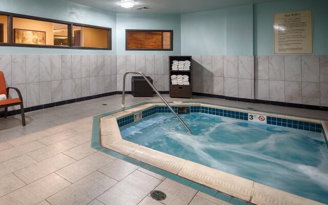 Wingate by Wyndham Harrisburg Near Hershey
