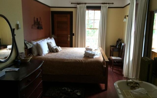 Naramata Heritage Inn & Spa