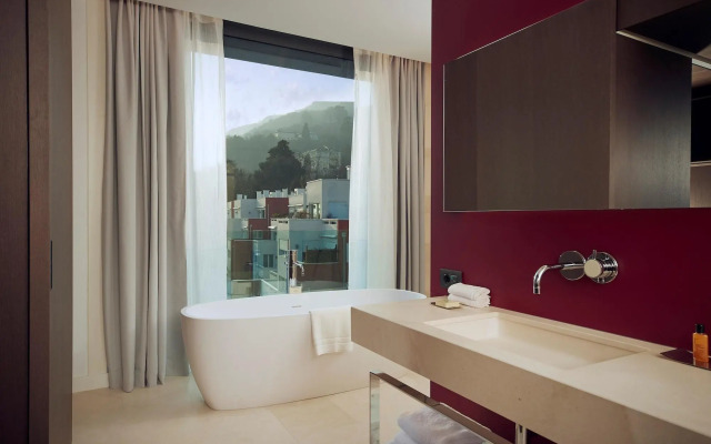 Hilton Lake Como Hotel