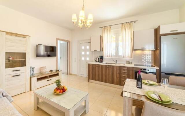 Villa George Sea View With Pool - Triopetra