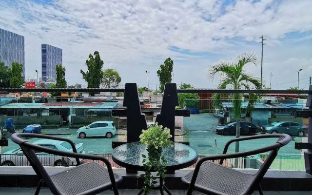 Gurney Coast House at Gurney Drive