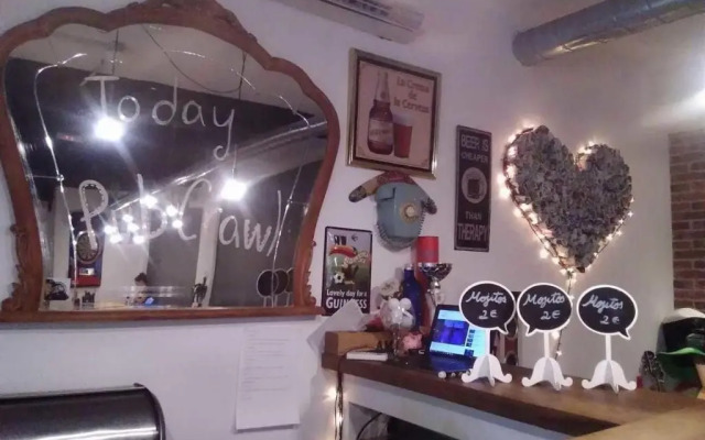 Olé Backpackers Hostel