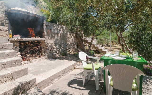 Nice Home in Pisak With Wifi and 3 Bedrooms