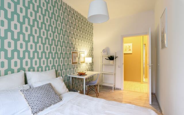 Апартаменты «City of Rivers Большая Конюшенная 1»