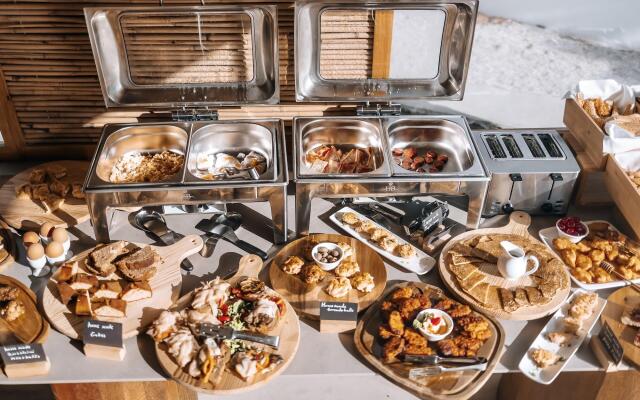 Adama Mykonos Boutique Hotel