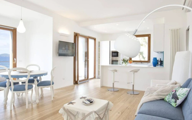 Alghero, Pleiadi apartment for 5 people with sea view