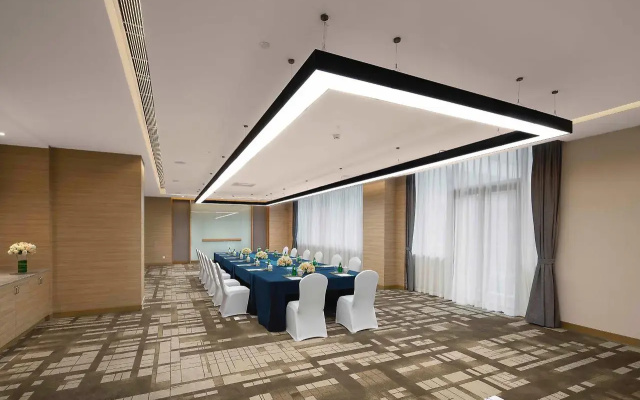 Holiday Inn Chengdu Airport by IHG