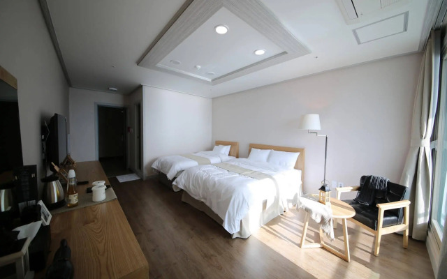 Hotel Aroha