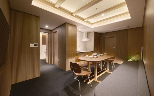 UH Suite The Myeongdong