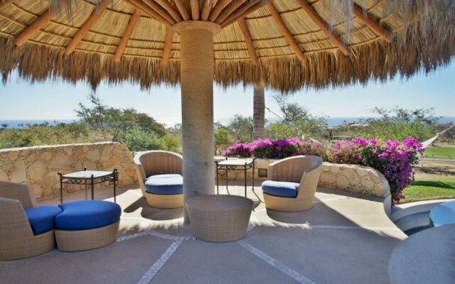 Villa Esquina - Split Level Villa With Ocean & Views