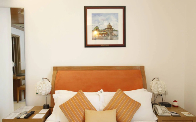 Platinum Suites
