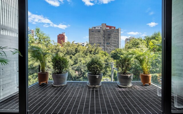 23-401 2BR with a Balcony Roma Norte