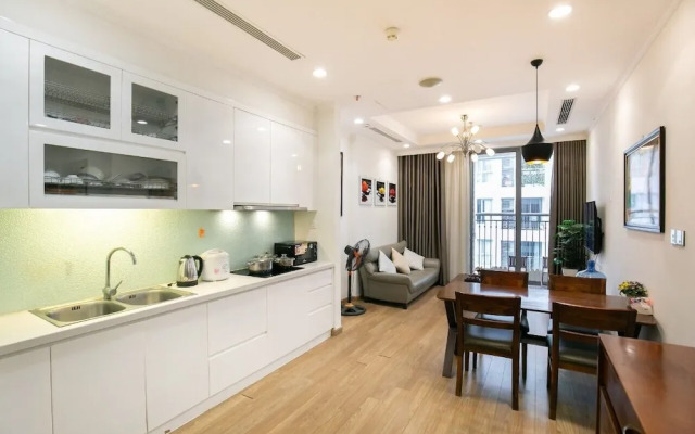 Bom Homestay Vinhomes Times City
