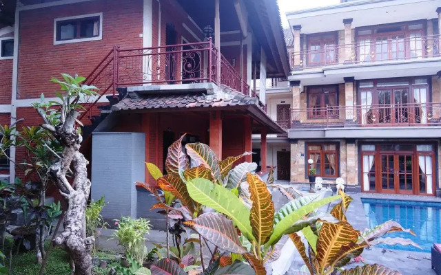 Pande Permai Bungalows
