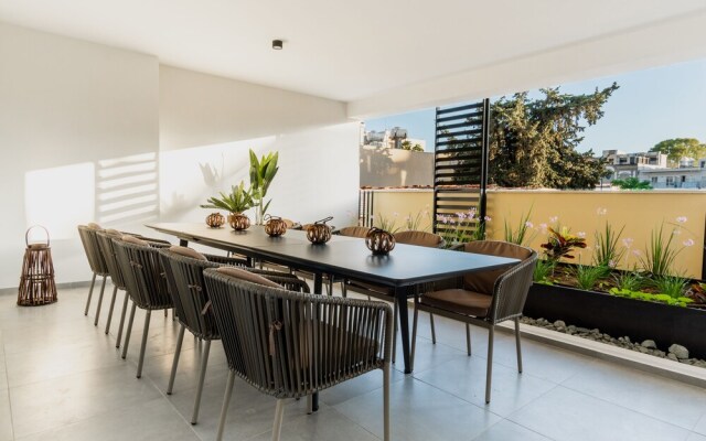 Sanders Armonta Studio w Balcony B35