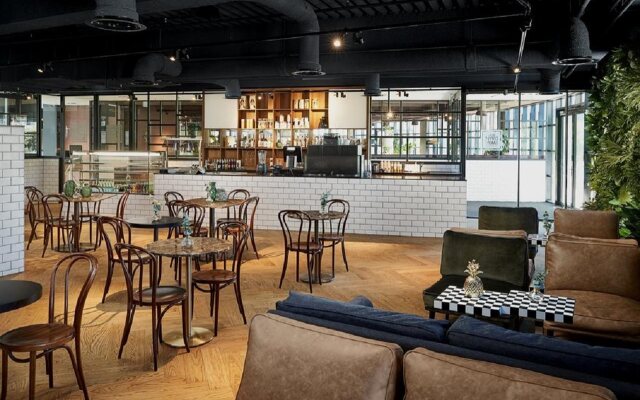 Corendon Urban Amsterdam Schiphol Airport Hotel