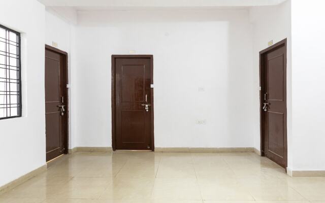 Hotel Golden Star by OYO Rooms