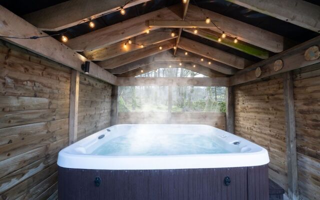 Low Jock Scar Country Estate