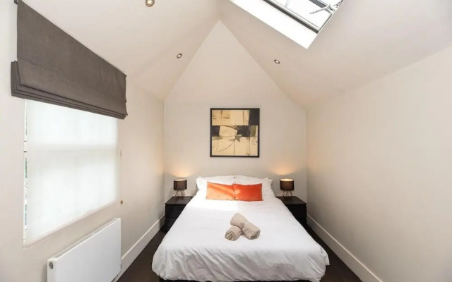 Spacious 4BR Victorian Estate in Kensington