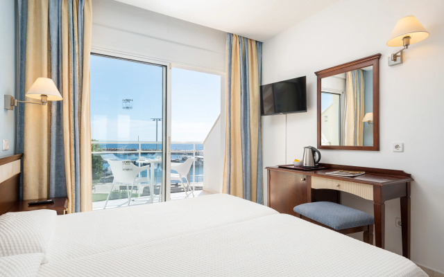 Cala Bona Hotel