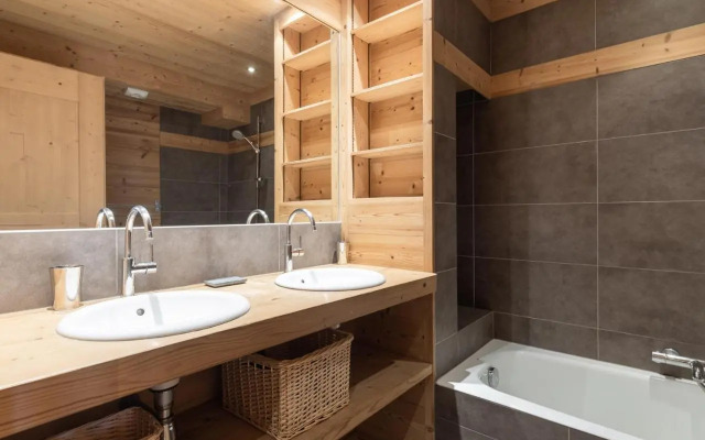 Chalet La Clusaz, 7 pièces, 14 personnes - FR-1-304-140