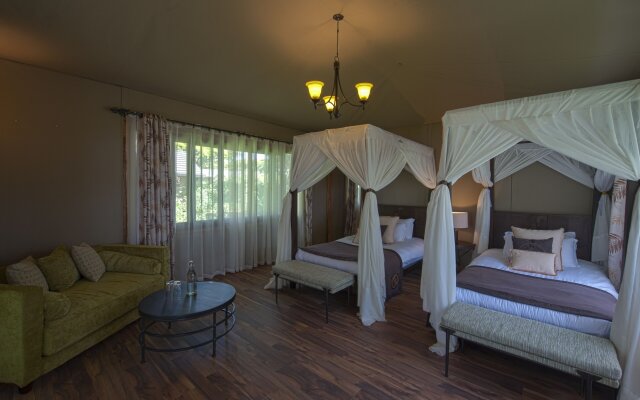 Karibu Camps Lodges-Ngorongoro Lions Paw