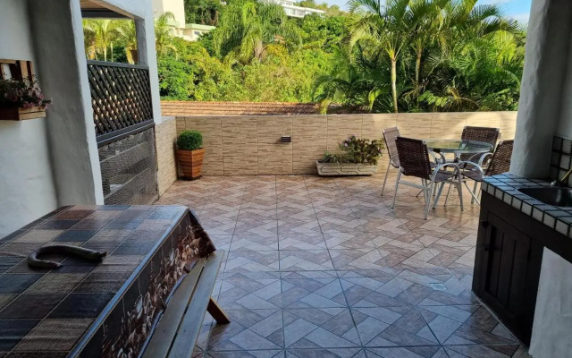 apartamento a 15 metros do mar de bombinhas