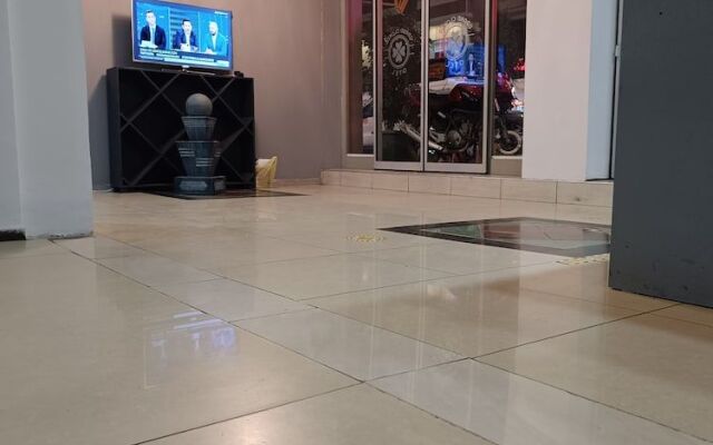 Grand Clover Otel