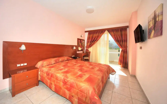 Pelopas Resort Apartments