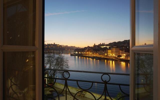 Porto View by Patio 25