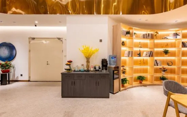 LANOU Hotel (Beijing Shilihe Subway Station Panjiayuan)