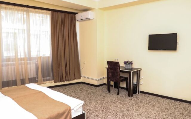 Yerevan Centre Hotel