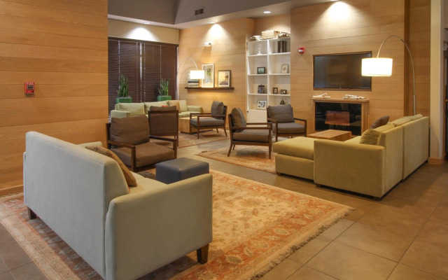 GreenTree Inn & Suites Phoenix Sky Harbor