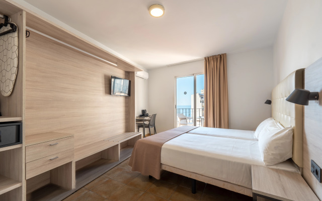 Hotel Queens - Adults Only By Mc