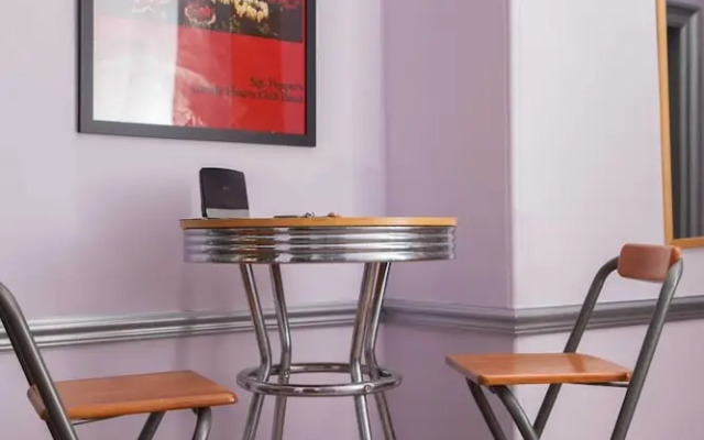 Stylish 3 Bedroom Flat
