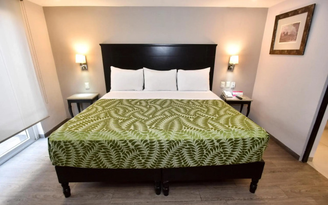 Plaza Camelinas Hotel
